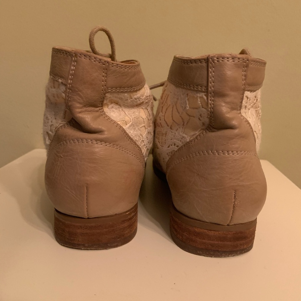 Lace Booties - Picture 3 of 3